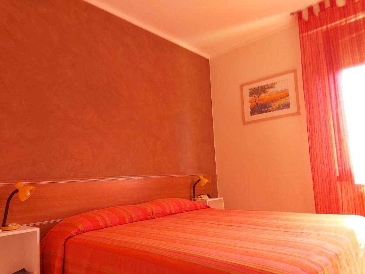 דסנזאנו דל גארדה Hotel La Passeggiata מראה חיצוני תמונה