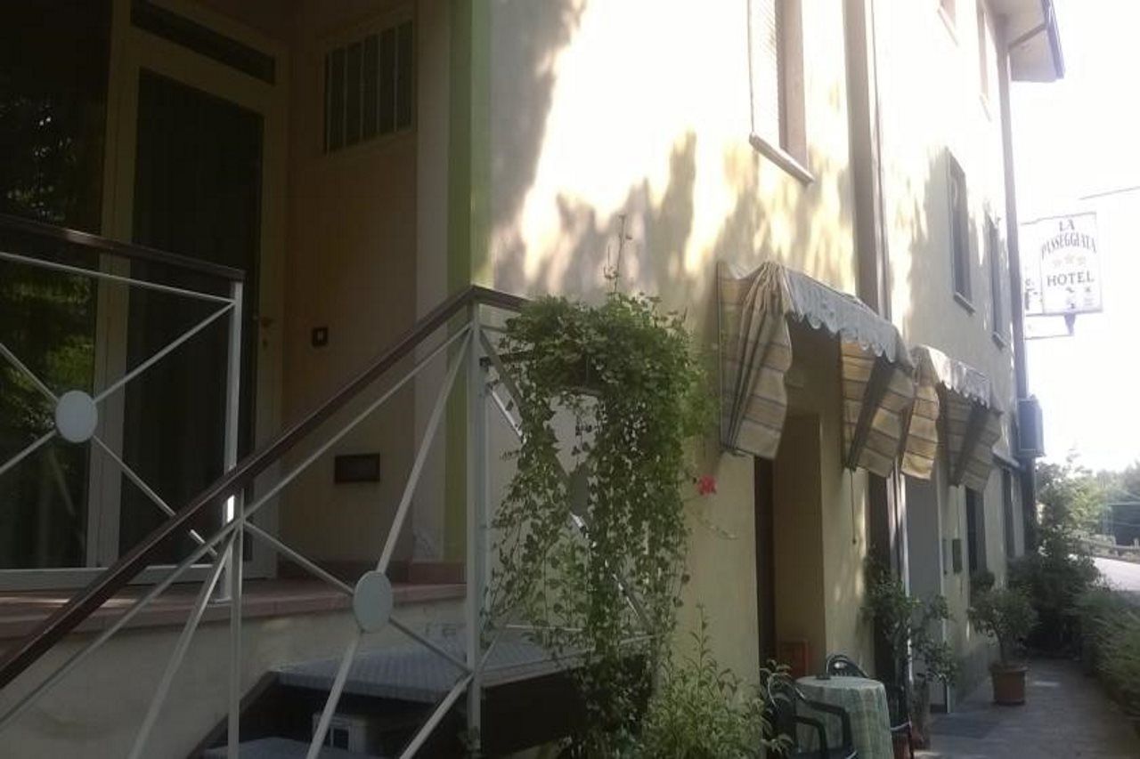 דסנזאנו דל גארדה Hotel La Passeggiata מראה חיצוני תמונה